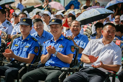 2019武都花椒產(chǎn)銷對(duì)接（電商）洽談會(huì)在階州廣場(chǎng)隆重開幕~