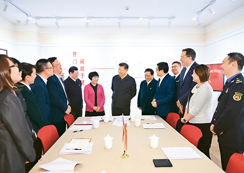 習(xí)近平：堅(jiān)持、完善和發(fā)展中國(guó)特色社會(huì)主義國(guó)家制度 與法律制度